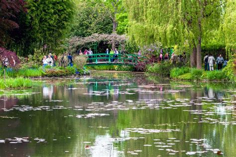 garden at givenchy|giverny monet's gardens.